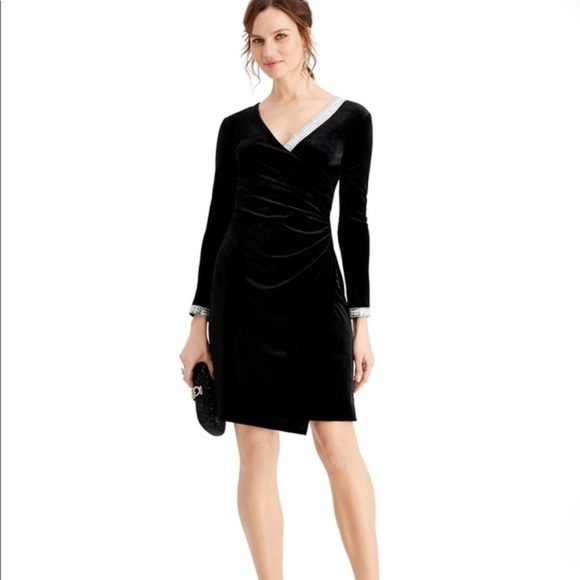 Velvet black dress with crystal - Picture 5 of 8